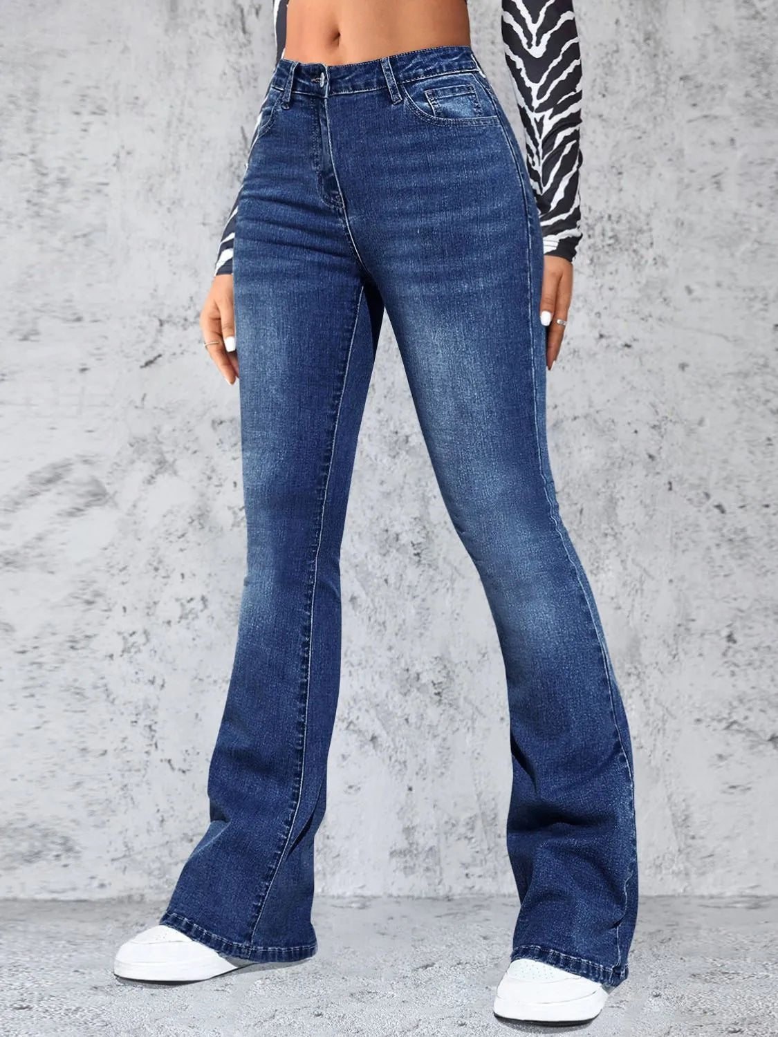 High Rise Jeans with Pockets - Ramm Clothing Ink